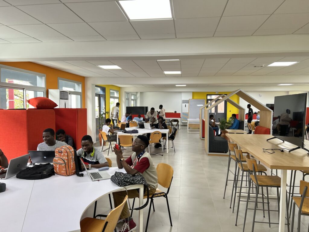 salle coworking Ucac-Icam, campus de Douala
